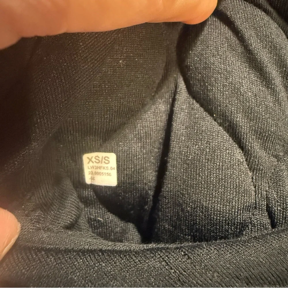 Lululemon Athletica Black Quilted Cropped Puffer Jacket - Picture 7 of 13